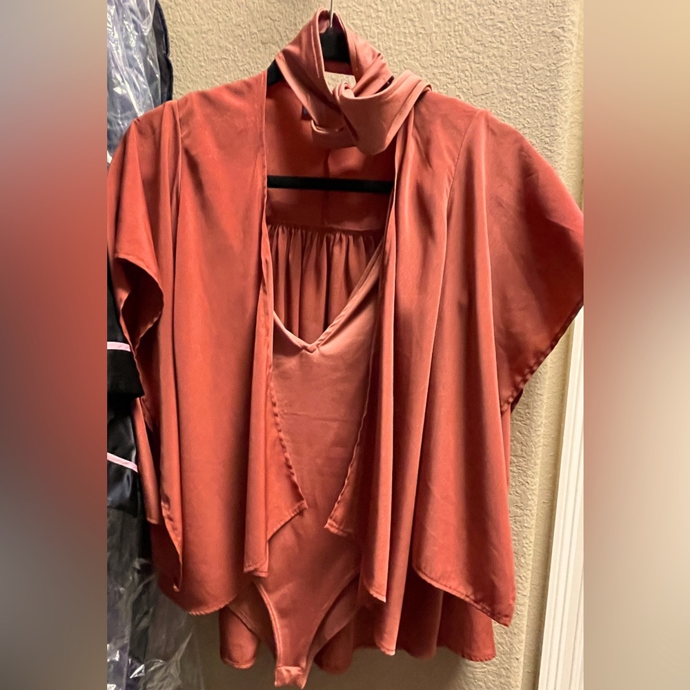 Contour V-Neck Bodysuit with waist tie belt Silky Kimono 👘 Sexy, chic